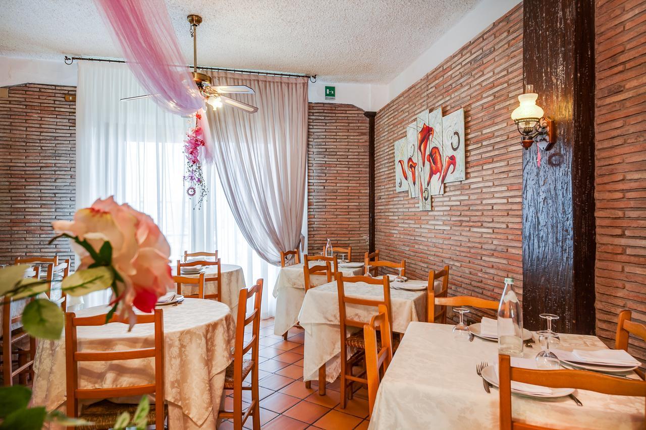 Hotel Villa Laura Rimini Luaran gambar