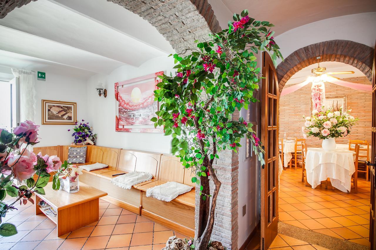 Hotel Villa Laura Rimini Luaran gambar