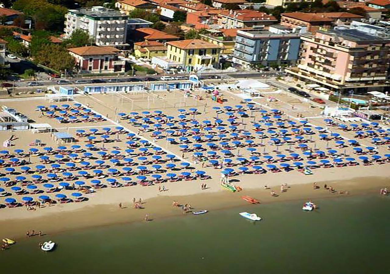 Hotel Villa Laura Rimini Luaran gambar